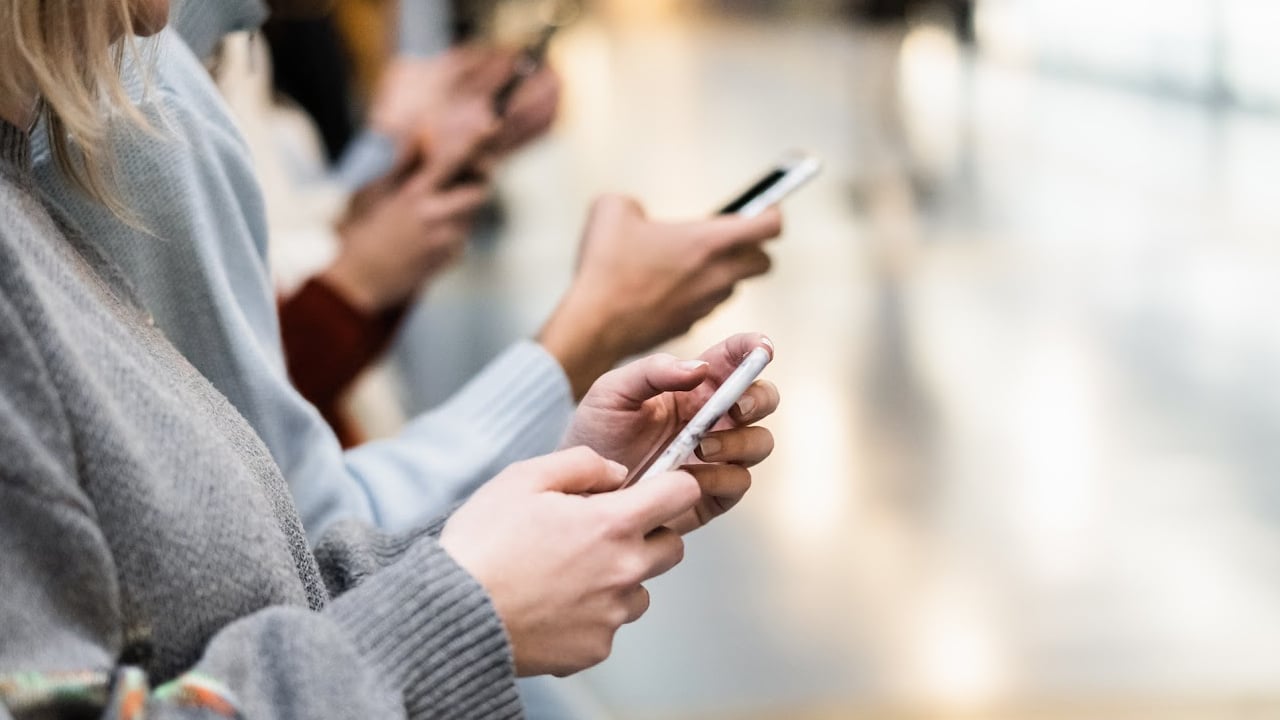 You're probably paying too much for your cell phone, but you don't have ...